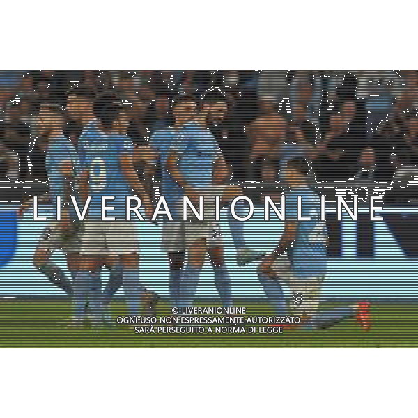 Lazio vs Salernitana Campionato Serie A TIM - 12 Giornata Stadio Olimpico - Roma 30-10-2022 nella foto Zaccagni lustra lo scarpino di Luis Alberto FOTO FEDERICO GAETANO-AG ALDO LIVERANI SAS
