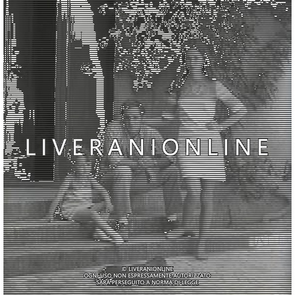 RETROSPETTIVA PHILIPPE LEROY ATTORE NELLA FOTO PHILIPPE LEROY CON FRANCOIS LAURENT E LA FIGLIA PHILIPPINE A ROMA NELL\'ANNO 1967 AG ALDO LIVERANI SAS