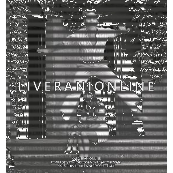 RETROSPETTIVA PHILIPPE LEROY ATTORE NELLA FOTO PHILIPPE LEROY CON FRANCOIS LAURENT E LA FIGLIA PHILIPPINE A ROMA NELL\'ANNO 1967 AG ALDO LIVERANI SAS
