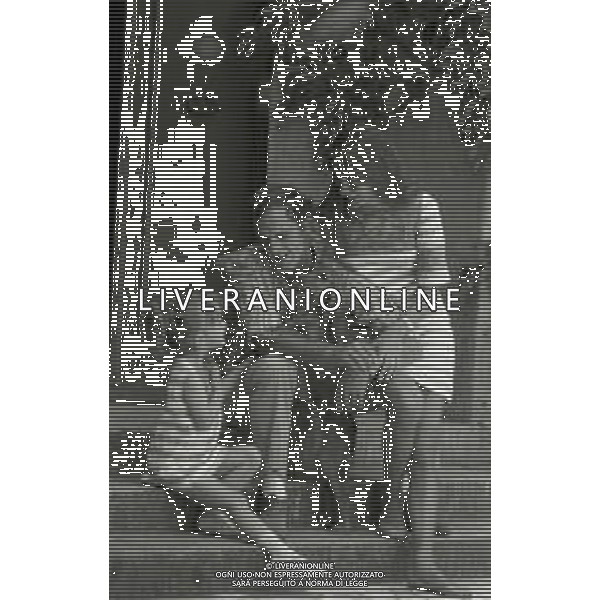 RETROSPETTIVA PHILIPPE LEROY ATTORE NELLA FOTO PHILIPPE LEROY CON FRANCOIS LAURENT E LA FIGLIA PHILIPPINE A ROMA NELL\'ANNO 1967 AG ALDO LIVERANI SAS