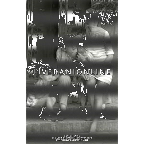 RETROSPETTIVA PHILIPPE LEROY ATTORE NELLA FOTO PHILIPPE LEROY CON FRANCOIS LAURENT E LA FIGLIA PHILIPPINE A ROMA NELL\'ANNO 1967 AG ALDO LIVERANI SAS