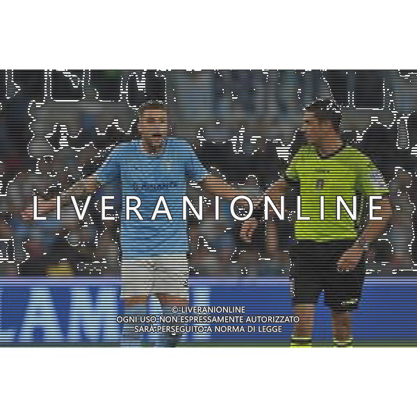 Lazio vs Salernitana Campionato Serie A TIM - 12 Giornata Stadio Olimpico - Roma 30-10-2022 nella foto Proteste sergej Milinkovic Savic con arbitro Manganiello ©Federico Gaetano / AGENZIA ALDO LIVERANI SAS