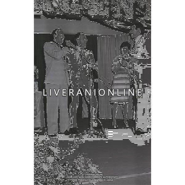 RETROSPETTIVA PHILIPPE LEROY ATTORE NELLA FOTO PHILIPPE LEROY A TAORMINA NELL\'ANNO 1980 AL PREMIO DAVID DI DONATELLO CON RINO DE SIVESTRO AG ALDO LIVERANI SAS