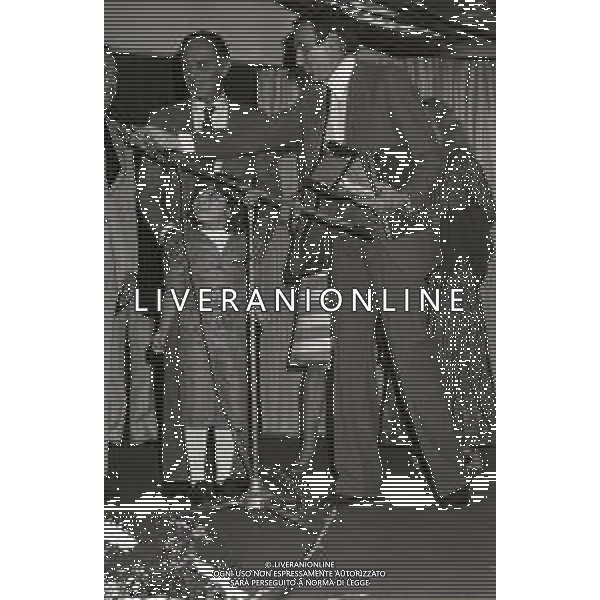 RETROSPETTIVA PHILIPPE LEROY ATTORE NELLA FOTO PHILIPPE LEROY A TAORMINA NELL\'ANNO 1980 AL PREMIO DAVID DI DONATELLO CON WILLIAM GRASSO E IL REGISTA DE SILVESTRO RINO AG ALDO LIVERANI SAS