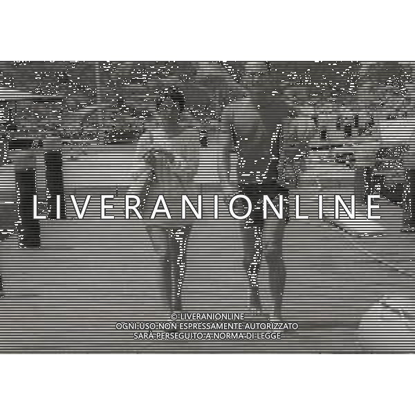 RETROSPETTIVA PHILIPPE LEROY ATTORE NELLA FOTO PHILIPPE LEROY A PORTO ROTONDO NELL\'ANNO 1973 CON EMMA BINI AG ALDO LIVERANI SAS