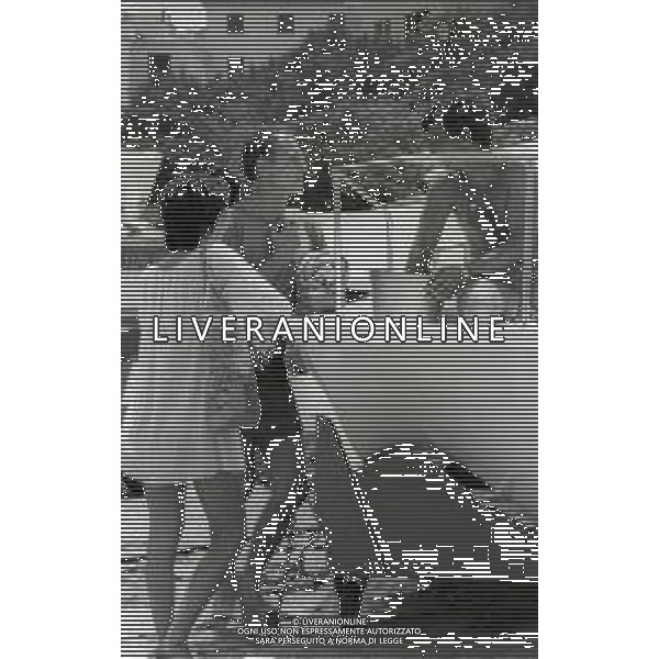 RETROSPETTIVA PHILIPPE LEROY ATTORE NELLA FOTO PHILIPPE LEROY A PORTO ROTONDO NELL\'ANNO 1973 CON EMMA BINI AG ALDO LIVERANI SAS