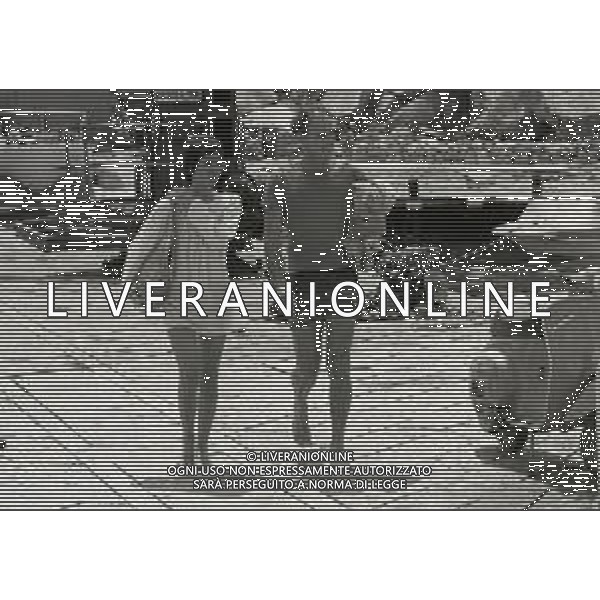 RETROSPETTIVA PHILIPPE LEROY ATTORE NELLA FOTO PHILIPPE LEROY A PORTO ROTONDO NELL\'ANNO 1973 CON EMMA BINI AG ALDO LIVERANI SAS