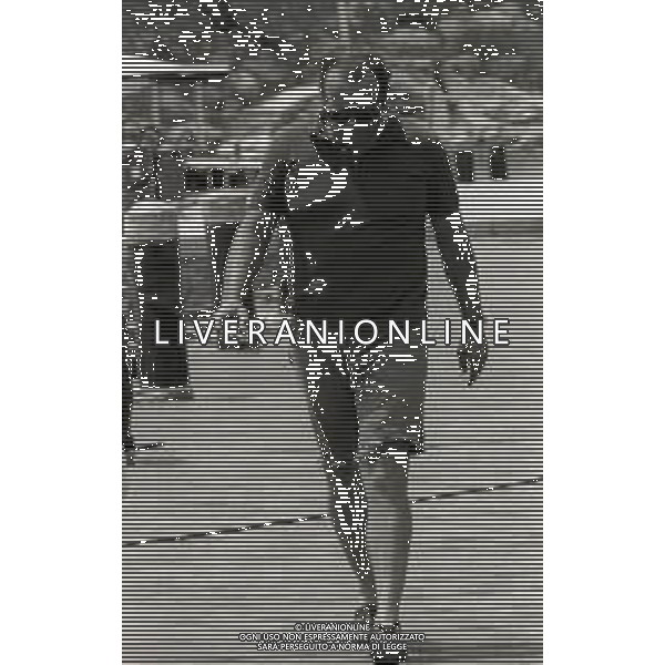 RETROSPETTIVA RENATO SALVATORI ATTORE NELLA FOTO RENATO SALVATORI A PORTO ROTONDO NELL\'ANNO 1973  AG ALDO LIVERANI SAS