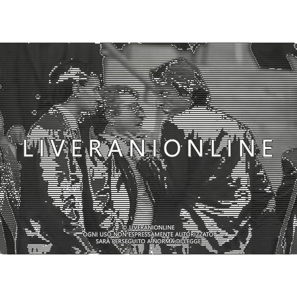 14-10-1989 BOLOGNA PARTITA AMICHEVOLE NAZIONALE ITALIANA -BRASILE 0-1 NELLA FOTO GIANNI PETRUCCI-ANTONIO MATARRESE E LUCA CORDERO DI MONTEZEMOLO IN TRIBUNA AG ALDO LIVERANI SAS