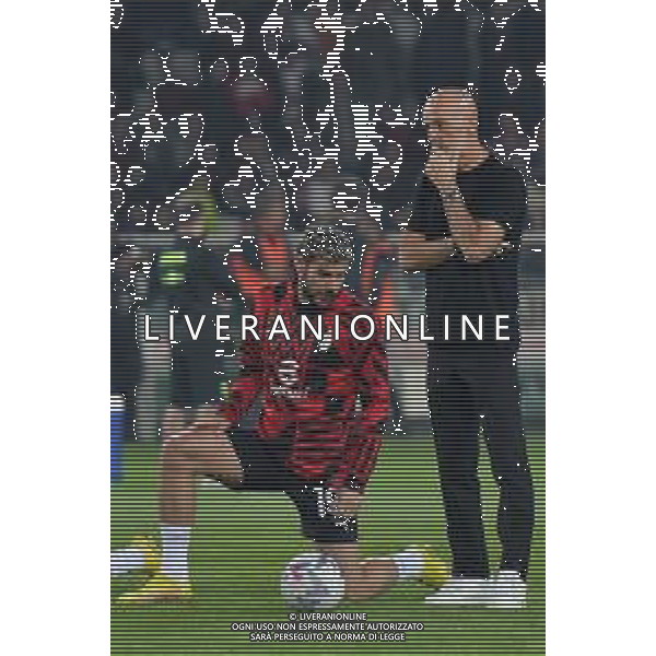 Torino 30.10.2022 Stadio Grande Torino ©Manuela Viganti/Agenzia Aldo Liverani Torino vs Milan Campionato Calcio Serie A TIM 2022/2023 12a giornata Nella foto: THEO HERNANDEZ -STEFANO PIOLI © AGENZIA ALDO LIVERANI SAS