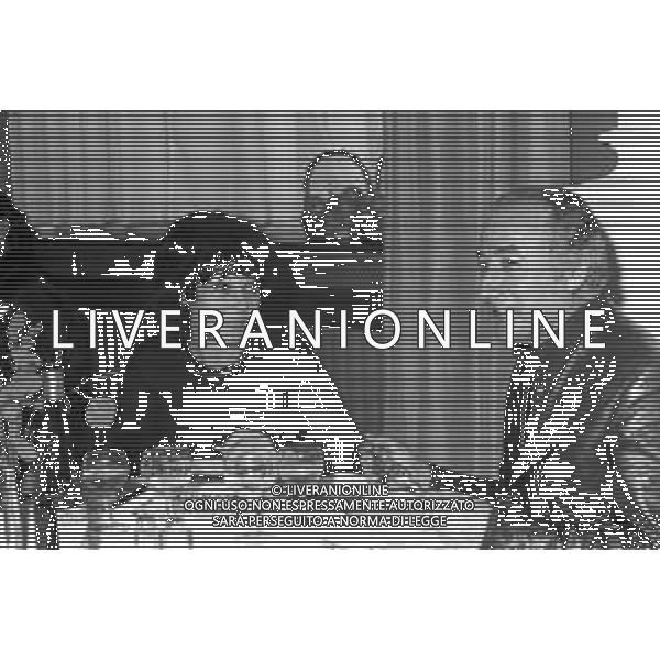 GALA\' " SANREMO PER UNICEF " MARZO 1974 - RETROSPETTIVA NELLA FOTO SEVERINO GAZZELLONI FLAUTISTA ©Archivio Giovanni Liverani AGENZIA ALDO LIVERANI SAS