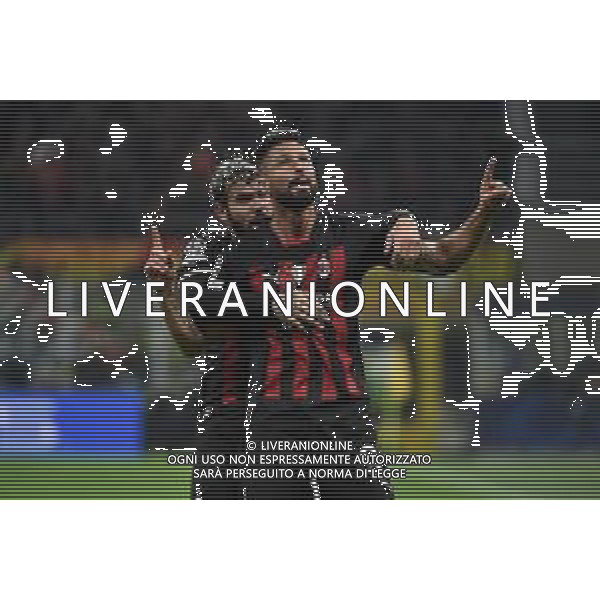 Olivier Giroud (Milan) e Theo Hernandez (Milan) esultano dopo il gol dell\'1 a 0 Milan vs Salisburgo Milano 02-11-2022 Stadio Giuseppe Meazza - San Siro UEFA Champions League fase a gironi gruppo E - 6a giornata foto Roberto Garavaglia/ag. Aldo Liverani sas / AGENZIA ALDO LIVERANI SAS