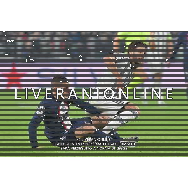 Torino 02.11.2022 Stadio Allianz Stadium ©Manuela Viganti/Agenzia Aldo Liverani Juventus vs Paris Saint Germain Champions League 2022/2023 Gruppo H Giornata 6 di 6 Nella foto: Marco verratti e manuel locatelli / AGENZIA ALDO LIVERANI SAS