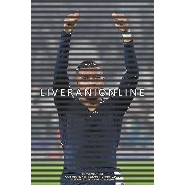 Torino 02.11.2022 Stadio Allianz Stadium ©Manuela Viganti/Agenzia Aldo Liverani Juventus vs Paris Saint Germain Champions League 2022/2023 Gruppo H Giornata 6 di 6 Nella foto: kylian mbappe\' esulta a fine gara / AGENZIA ALDO LIVERANI SAS