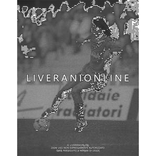 17-01-1990 VERONA CAMPIONATO DI CALCIO SERIE A VERONA-BARI 1-1 NELLA FOTO MAURIZIO IORIO AG ALDO LIVERANI SAS