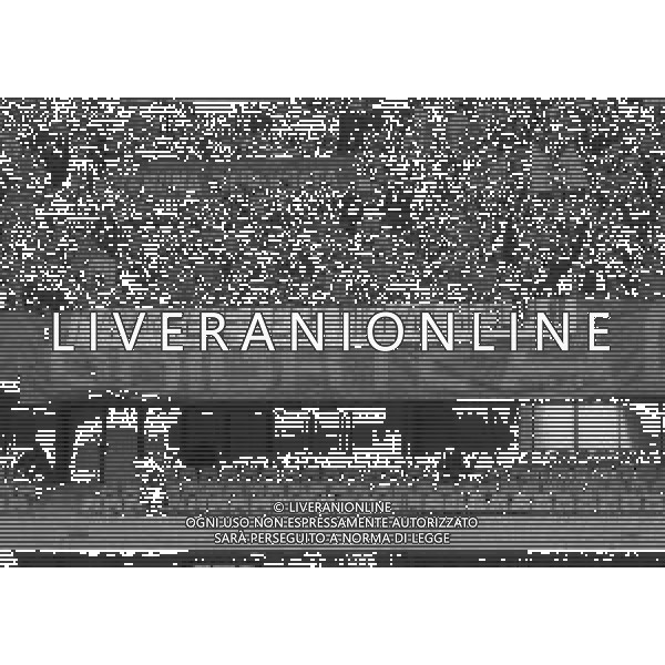17-01-1990 VERONA CAMPIONATO DI CALCIO SERIE A VERONA-BARI 1-1 NELLA FOTO STRISCIONE CONTRO LA FAMIGLIA MATARRESE PRESIDENTE DE LBARI AG ALDO LIVERANI SAS