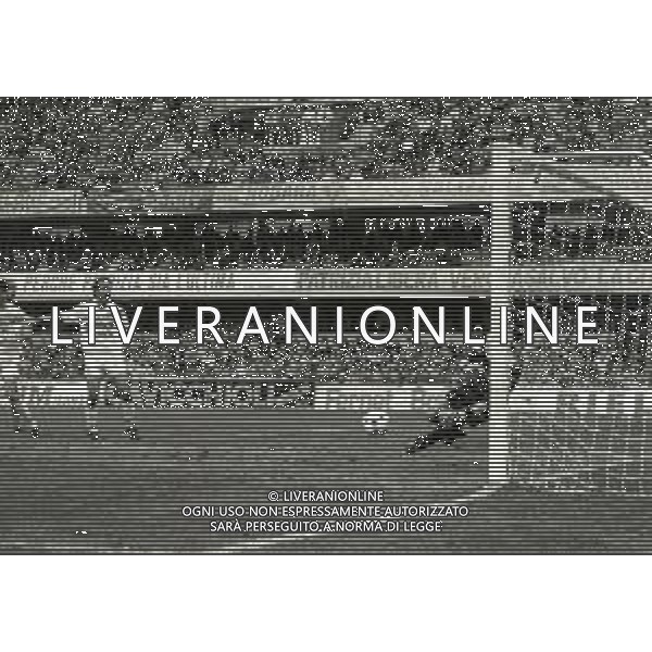 18-03-1990 VERONA CAMPIONATO DI CALCIO SERIE A VERONA-BOLOGNA 3-2 NELLA FOTO AZIONE DI GIOCO AG ALDO LIVERANI SAS