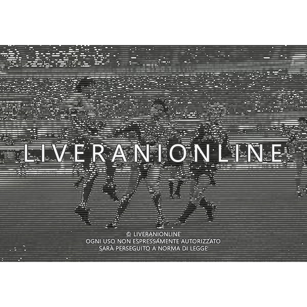 26-11-1989 VERONA CAMPIONATO DI CALCIO SERIE A VERONA-ROMA 2-2 NELLA FOTO LUCIANO FAVERO-ALFONSO BERTOZZI E RUDY VOLLER AG ALDO LIVERANI SAS 