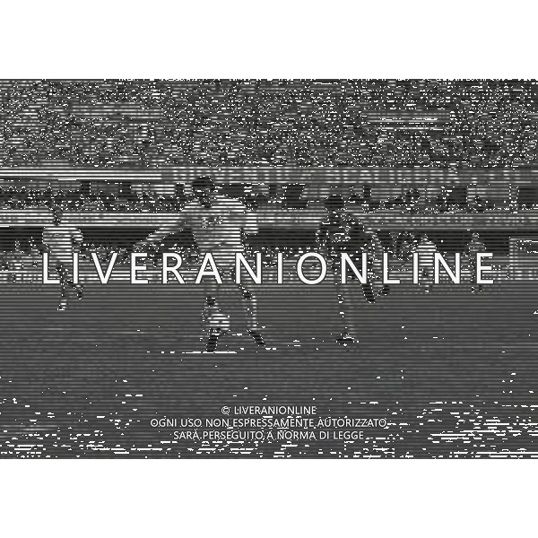 18-02-1990 VERONA CAMPIONATO DI CALCIO SERIE A VERONA-SAMPDORIA 1-0 NELLA FOTO GIUSEPPE DOSSENA E LUCIANO FAVERO AG ALDO LIVERANI SAS