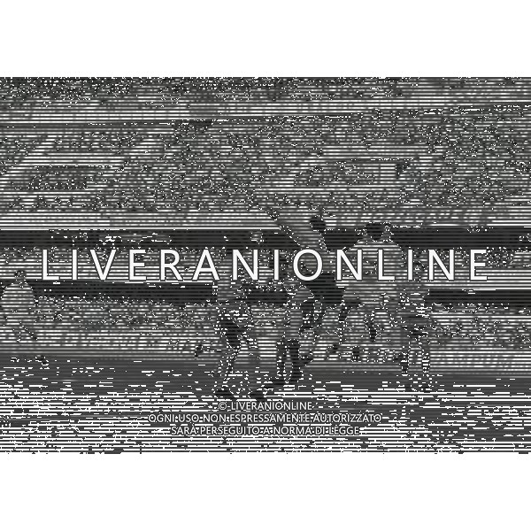 18-02-1990 VERONA CAMPIONATO DI CALCIO SERIE A VERONA-SAMPDORIA 1-0 NELLA FOTO PARATA ANGELO PERUZZI AG ALDO LIVERANI SAS