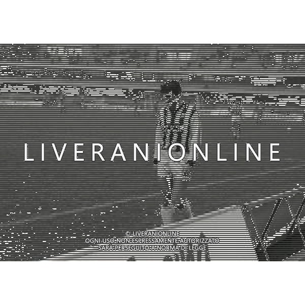 28-01-1990 VERONA CAMPIONATO DI CALCIO SERIE A VERONA-ASCOLI 0-0 NELLA FOTO ESPULSIONE PAOLO GIOVANNELLI AG ALDO LIVERANI SAS