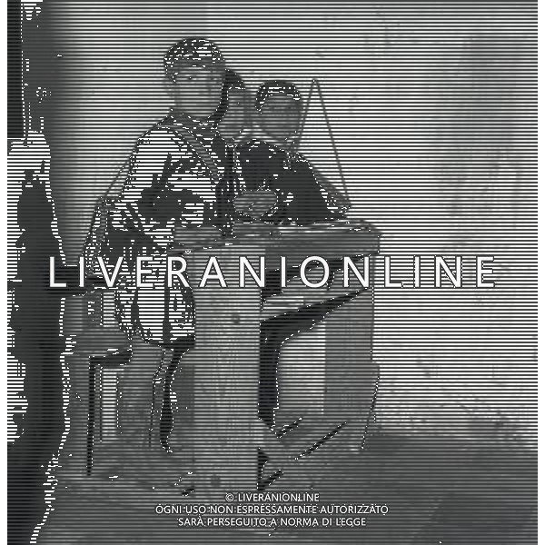1950 SCUOLE ELEMENTARI NEL CASERTANO FOTO SANDRO VESPASIANI-AG ALDO LIVERANI SAS