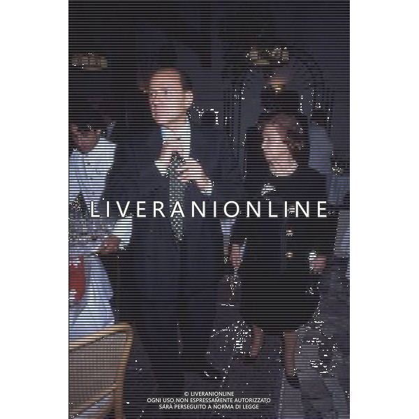 Silvio Berlusconi con la madre Rosa Bossi alla festa dello scudetto del Milan nel 1992/93 ph archivio giovanni liverani/agenzia aldo liverani