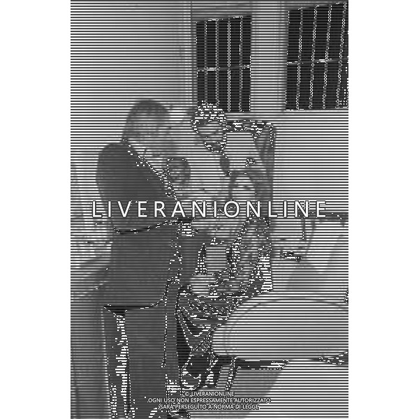 IVA ZANICCHI CANTANTE RETROSPETTIVA NELLA FOTO A VENEZIA NEL 1975 AL TRUCCO AG AGENZIA ALDO LIVERANI SAS