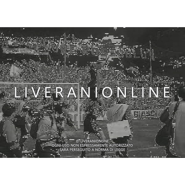 26-05-1991 GENOVA CAMPIONATO DI CALCIO SERIE A GENOA-JUVENTUS 2-0 NELLA FOTO CARLOS AGUILERA FESTEGGIA A FINE GARA AG ALDO LIVERANI SAS