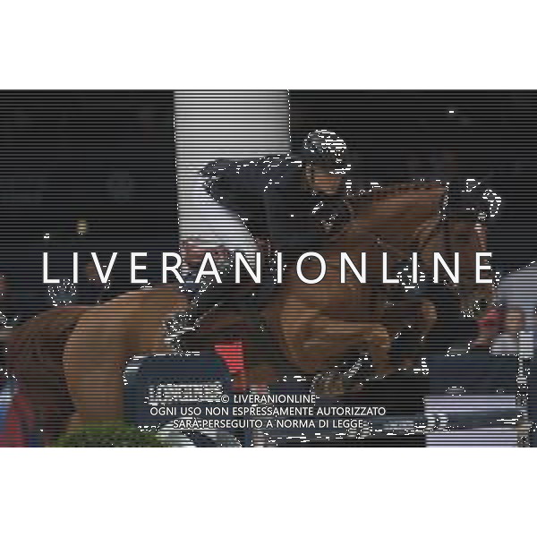Max Kuhner su Vancouver Dreams in azione durante il CSI5-W FEI Longines World Cup in occasione del Verona Jumping 2022, 5 Novembre 2022, Pala Volkswagen, Verona, Italy ©Roberto Tommasini / AGENZIA ALDO LIVERANI SAS
