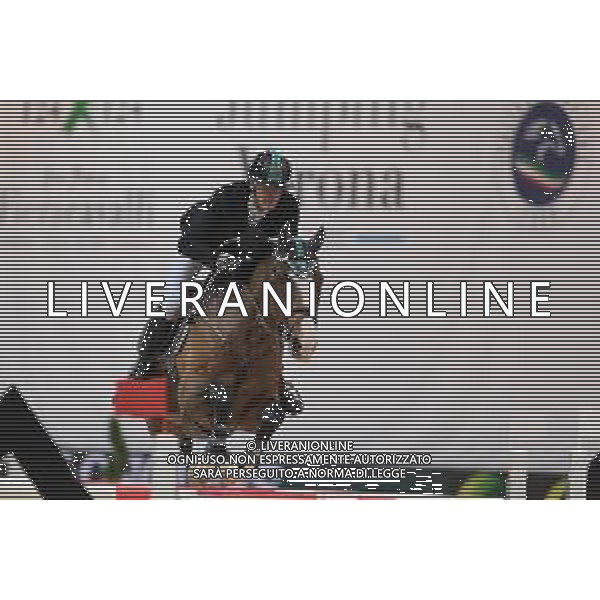 Kevin Staut su Cheppetta in azione durante il CSI5-W FEI Longines World Cup in occasione del Verona Jumping 2022, 5 Novembre 2022, Pala Volkswagen, Verona, Italy ©Roberto Tommasini / AGENZIA ALDO LIVERANI SAS