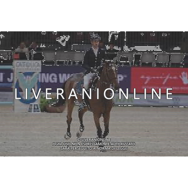 Steve Guerdat su Double Jeu Honvault in azione durante il CSI5-W FEI Longines World Cup in occasione del Verona Jumping 2022, 5 Novembre 2022, Pala Volkswagen, Verona, Italy ©Roberto Tommasini / AGENZIA ALDO LIVERANI SAS