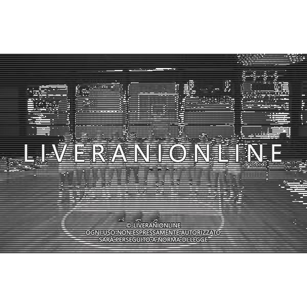 1980-1981 CANTU\' PRESENTAZIONE DELLA FORMAZIONE DI BASKET SQUIBB CANTU\' SERIE A 1 AG ALDO LIVERANI SAS