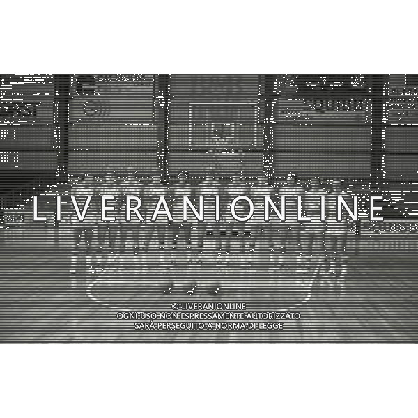 1980-1981 CANTU\' PRESENTAZIONE DELLA FORMAZIONE DI BASKET SQUIBB CANTU\' SERIE A 1 AG ALDO LIVERANI SAS