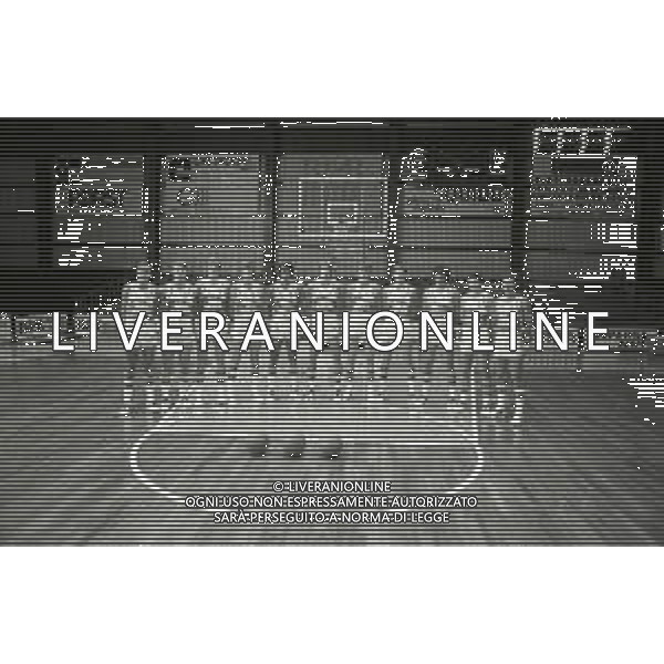1980-1981 CANTU\' PRESENTAZIONE DELLA FORMAZIONE DI BASKET SQUIBB CANTU\' SERIE A 1 AG ALDO LIVERANI SAS