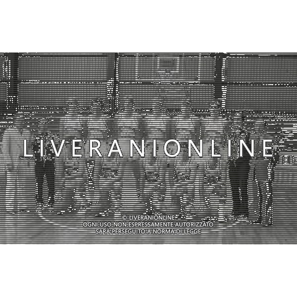 1980-1981 CANTU\' PRESENTAZIONE DELLA FORMAZIONE DI BASKET SQUIBB CANTU\' SERIE A 1 AG ALDO LIVERANI SAS