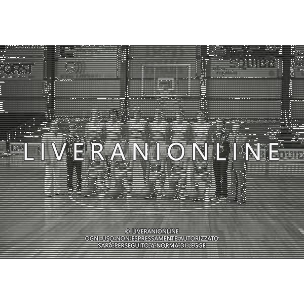 1980-1981 CANTU\' PRESENTAZIONE DELLA FORMAZIONE DI BASKET SQUIBB CANTU\' SERIE A 1 AG ALDO LIVERANI SAS