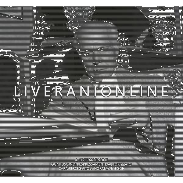 RETROSPETTIVA GENERALE UMBERTO NOBILE ESPLORATORE-INGEGNERE ACCADEMICO ITALIANO NELLA FOTO IL GENERALE UMBERTO NOBILE NELLA SUA CASA A ROMA NELL\'ANNO 1952 FOTO SANDRO VESPASIANI-AG ALDO LIVERANI SA