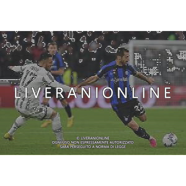 Torino 06.11.2022 Allianz Stadium ©Manuela Viganti/Agenzia Aldo Liverani Juventus vs Inter Campionato Calcio Serie A TIM 2022/2023 13a giornata Nella foto: filip kostic e henrikh mikhitaryan ©AGENZIA ALDO LIVERANI SAS