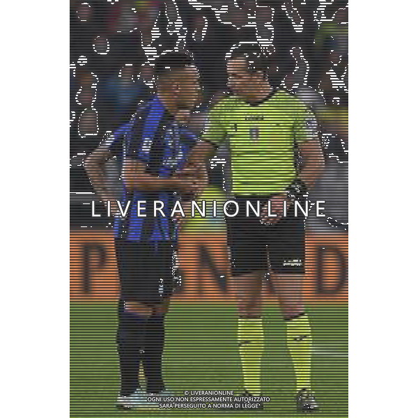 Torino 06.11.2022 Allianz Stadium ©Manuela Viganti/Agenzia Aldo Liverani Juventus vs Inter Campionato Calcio Serie A TIM 2022/2023 13a giornata Nella foto: lautaro martinez e arbitro daniele doveri ©AGENZIA ALDO LIVERANI SAS