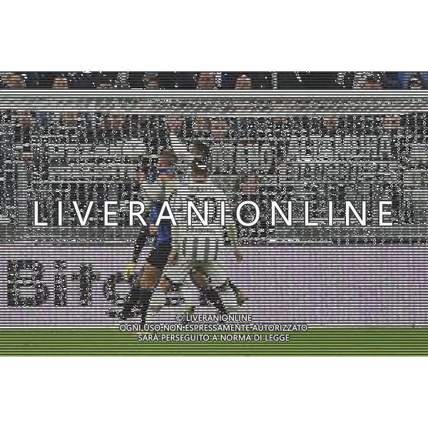 Torino 06.11.2022 Allianz Stadium ©Manuela Viganti/Agenzia Aldo Liverani Juventus vs Inter Campionato Calcio Serie A TIM 2022/2023 13a giornata Nella foto: Gol annullato a Danilo per un tocco del braccio senza vedere trattenuta di Stefan De Vrji che lo sbilancia / AGENZIA ALDO LIVERANI SAS