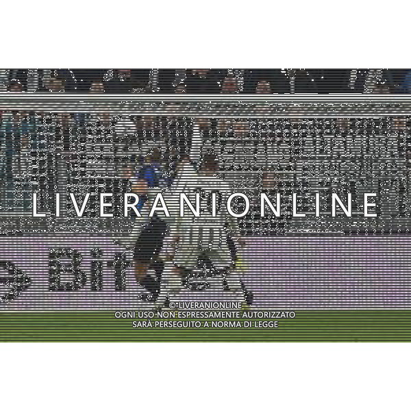 Torino 06.11.2022 Allianz Stadium ©Manuela Viganti/Agenzia Aldo Liverani Juventus vs Inter Campionato Calcio Serie A TIM 2022/2023 13a giornata Nella foto: Gol annullato a Danilo per un tocco del braccio senza vedere trattenuta di Stefan De Vrji che lo sbilancia / AGENZIA ALDO LIVERANI SAS