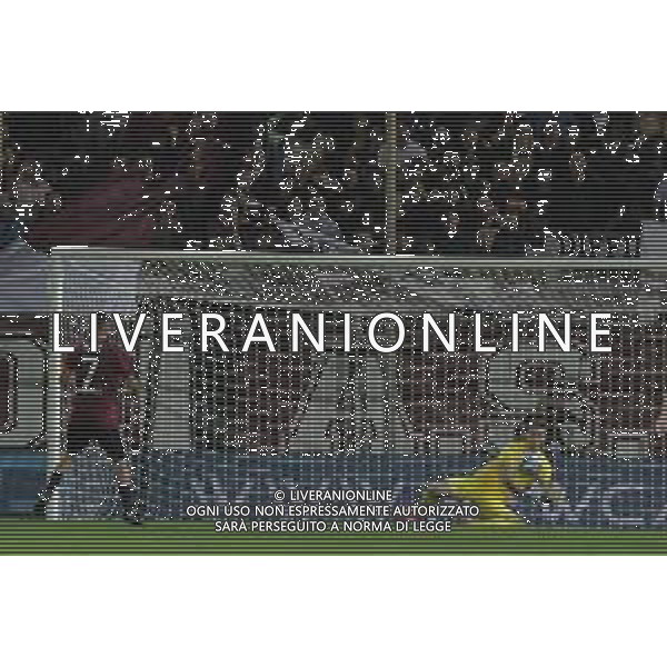 Reggina-Genoa Serie B 2022-2023, November 11 2022, Stadio Oreste Granillo in Reggio Calabria In pic: Adrian Semper penalty FOTO ANDREA ROSITO-AG ALDO LIVERANI SAS