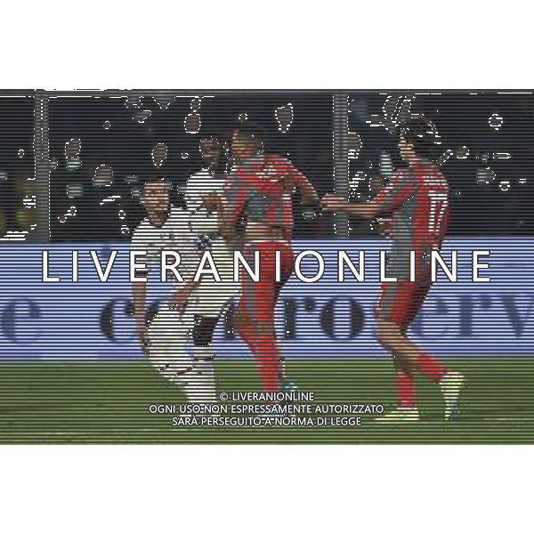 tensione tra Fode Ballo-Toure\' (Milan) e Charles Pickel (Cremonese) a fine gara Cremonese vs Milan Cremona 08-11-2022 Stadio Giovanni Zini Campionato Serie A TIM - 14a giornata foto Roberto Garavaglia/ag. Aldo Liverani sas / AGENZIA ALDO LIVERANI SAS