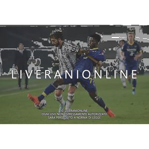 TVRG Manuel Locatelli (Juventus) e Ibrahim Sulemana Kakari (Hellas Verona) Hellas Verona vs Juventus Verona 10-11-2022 Stadio Marcantonio Bentegodi Campionato Serie A TIM - 14a giornata foto Roberto Garavaglia/ag. Aldo Liverani sas / AGENZIA ALDO LIVERANI SAS