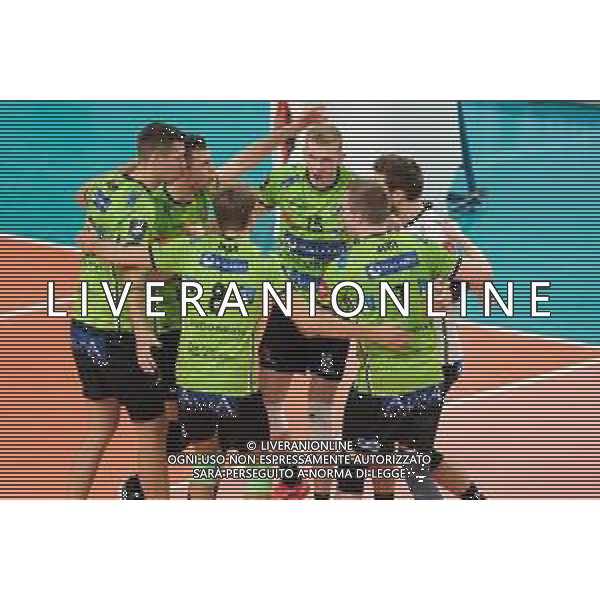 Esultanza dello Decospan VT Menen durante la partita tra ITAS Trentino e Decospan VT Menen valido per il primo turno della CEV Champions league di volley maschile. Trento, Italia, 10 Novembre 2022 presso la BLM Group Arena. ©Roberto Tommasini / AGENZIA ALDO LIVERANI SAS