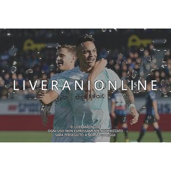 Nicolo\' Barella (Inter) SX e Lautaro Martinez (Inter) DX esultano dopo il gol del 3 a 1 Atalanta vs Inter Bergamo 13-11-2022 Gewiss Stadium - Stadio Atleti Azzurri d\'Italia Campionato Serie A TIM - 15a giornata foto Roberto Garavaglia/ag. Aldo Liverani sas / AGENZIA ALDO LIVERANI SAS