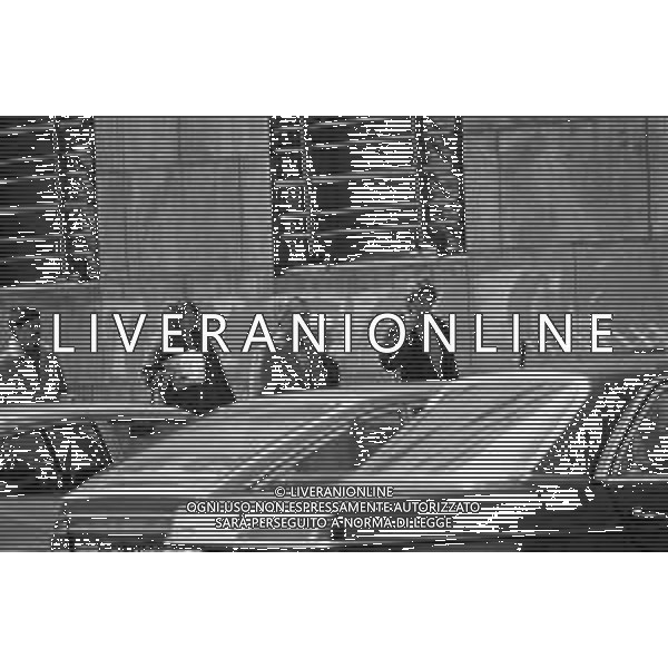 I GENITORI DI RENATO VALLANZASCA ( Osvaldo Pistoia e Maria Costantini Vallanzasca ) IN TRIBUNALE A MILANO NEL 1980 - RETROSPETTIVA AG ALDO LIVERANI SAS