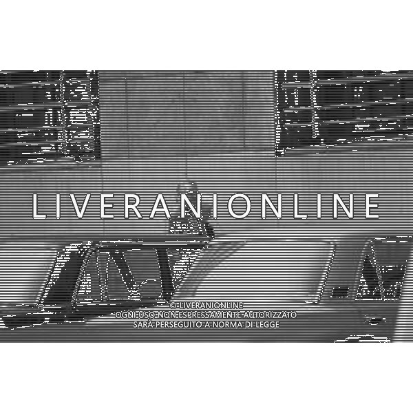 I GENITORI DI RENATO VALLANZASCA ( Osvaldo Pistoia e Maria Costantini Vallanzasca ) IN TRIBUNALE A MILANO NEL 1980 - RETROSPETTIVA AG ALDO LIVERANI SAS