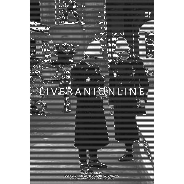 RETROSPETTIVA ARNALDO PRATI ARBITRO DI CALCIO ITALIANO E VIGILE URBANO DI PARMA NELLA FOTO CON LA DIVISA DI AGENTE DELLA POLIZIA MUNICIPALE DEL COMUNE DI PARMA NEL 1973 ©Archivio Giovanni Liverani / AGENZIA ALDO LIVERANI SAS